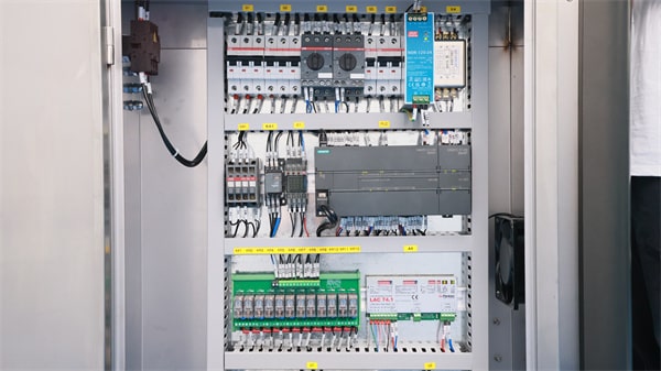 Panel Elektrik