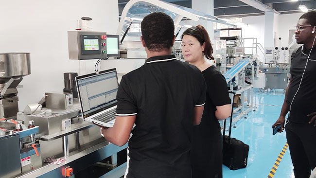 capsule blister packing machine