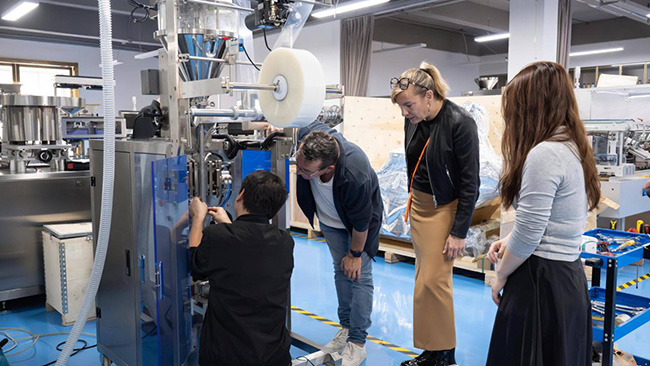 Perkhidmatan Selepas Jualan Global Rich Packing: Kelebihan Daya Saing Baharu dalam Mesin Pembungkusan